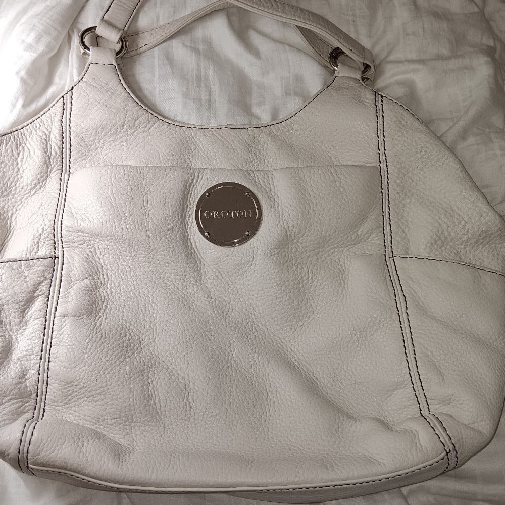 Oroton White Leather Shoulder Bag